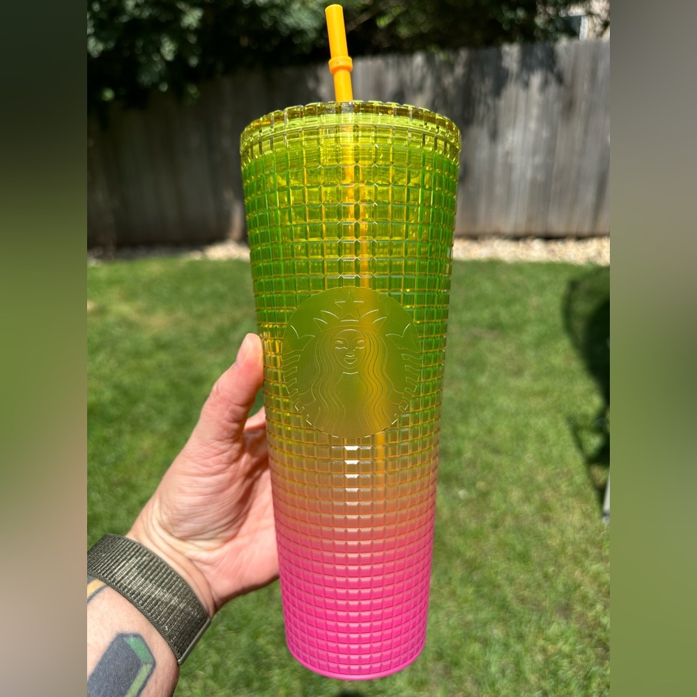 Ombré Grid Tumbler
